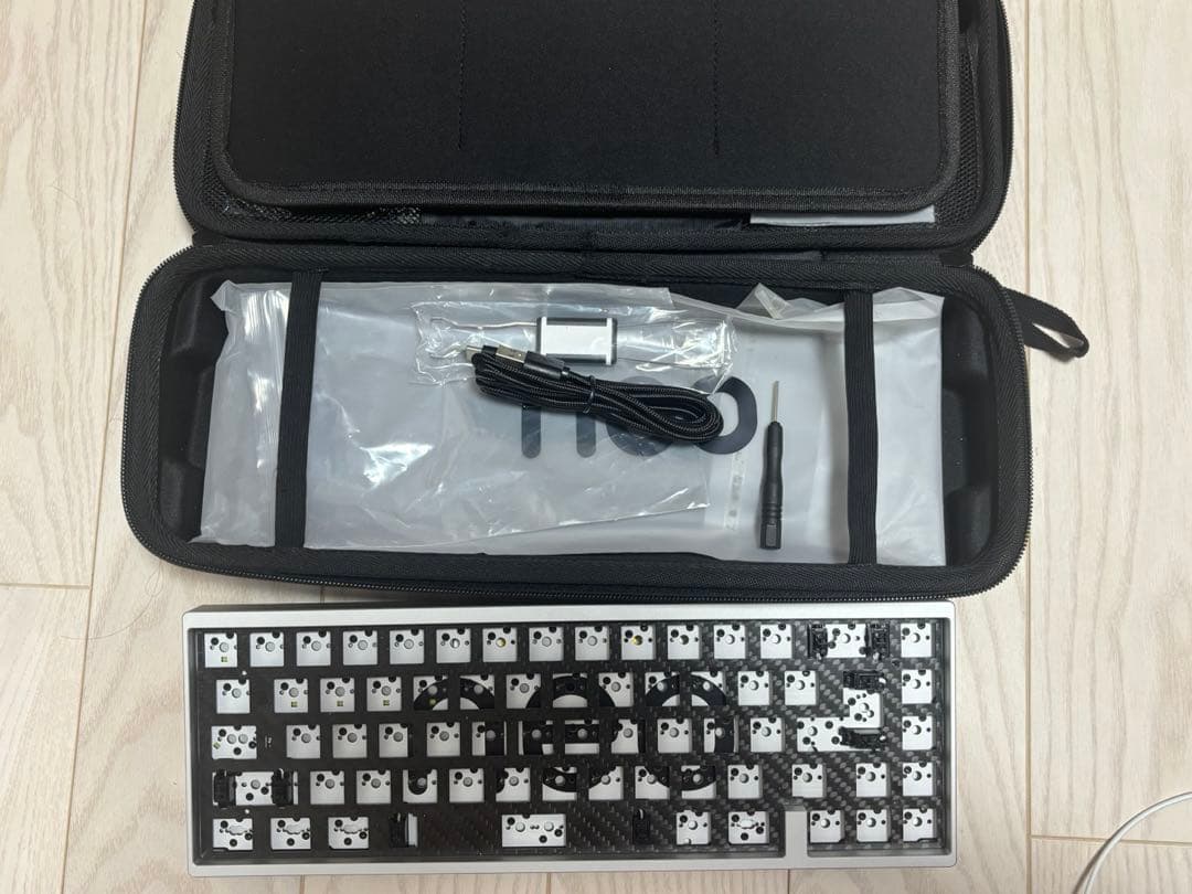 Qwertykeys neo65 カスタム自作キーボード