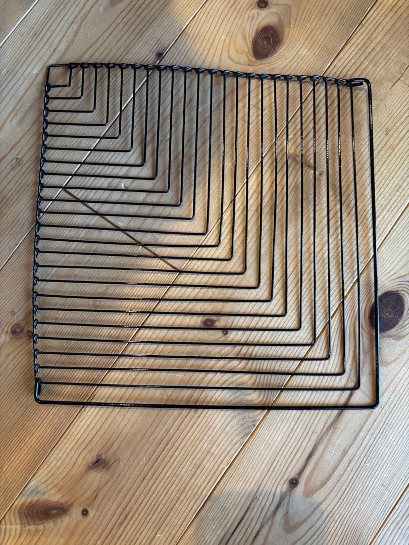 スクエアウェーブ（Square Wave) 台座付き