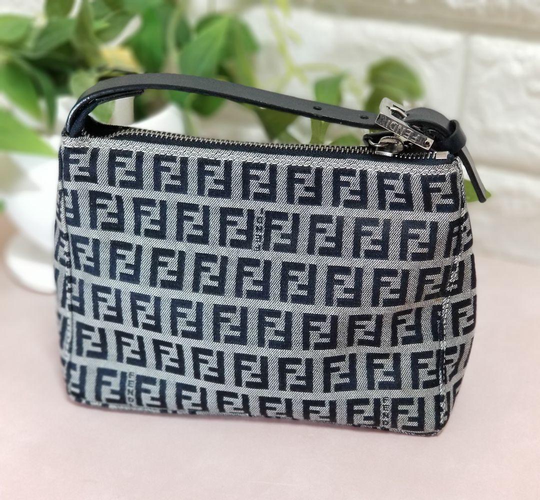【美品】FENDI フェンディ アクセサリー ポーチ ズッキーノ ※鑑定済み