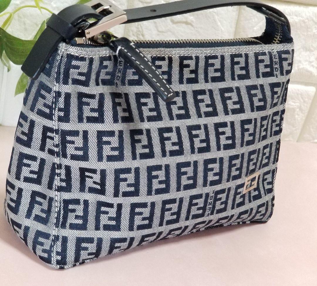 【美品】FENDI フェンディ アクセサリー ポーチ ズッキーノ ※鑑定済み
