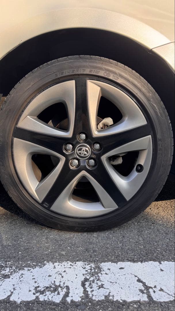 プリウス50 純正　17インチホイール