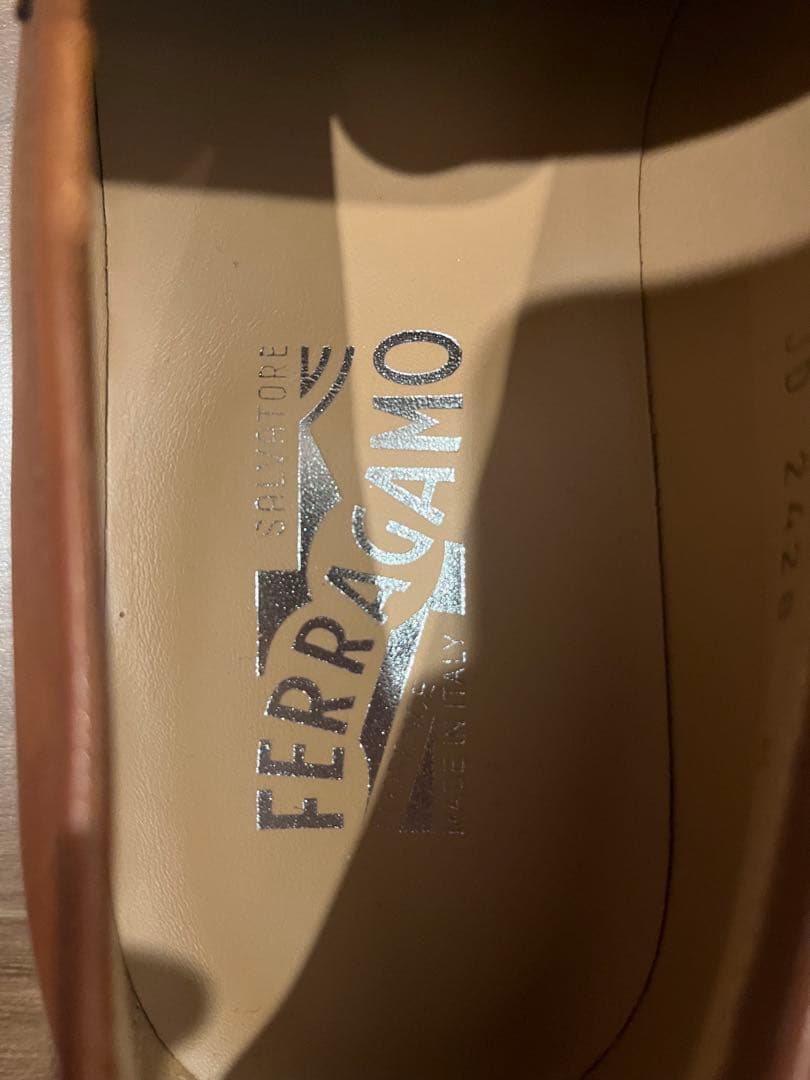 Salvatore Ferragamo トラメッザ サイズ 6 EEE