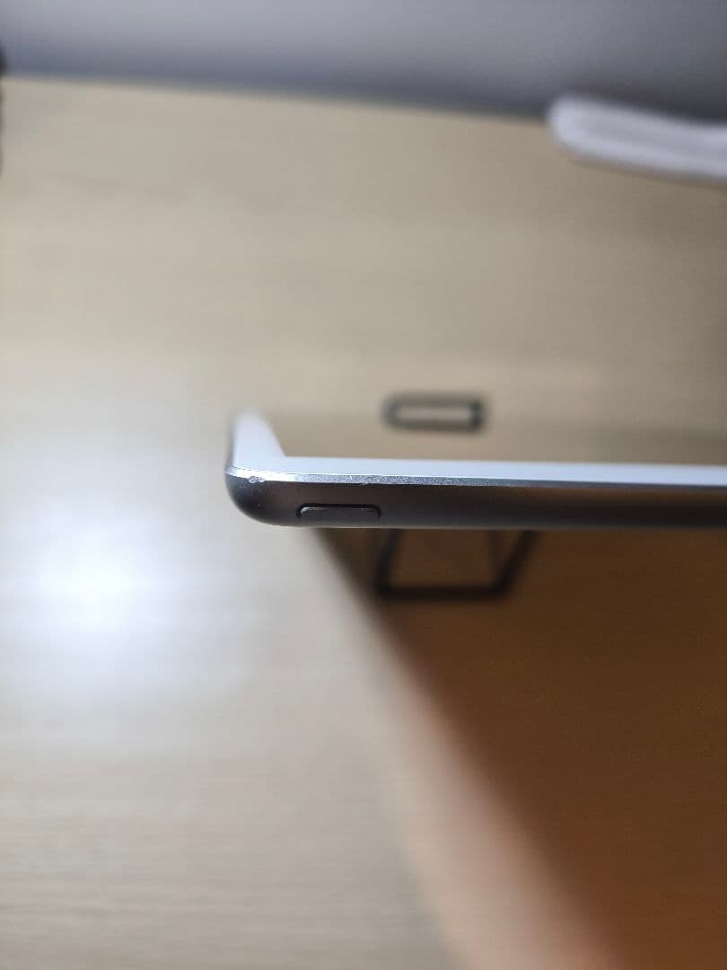 Apple iPad 第8世代 シルバー 本体