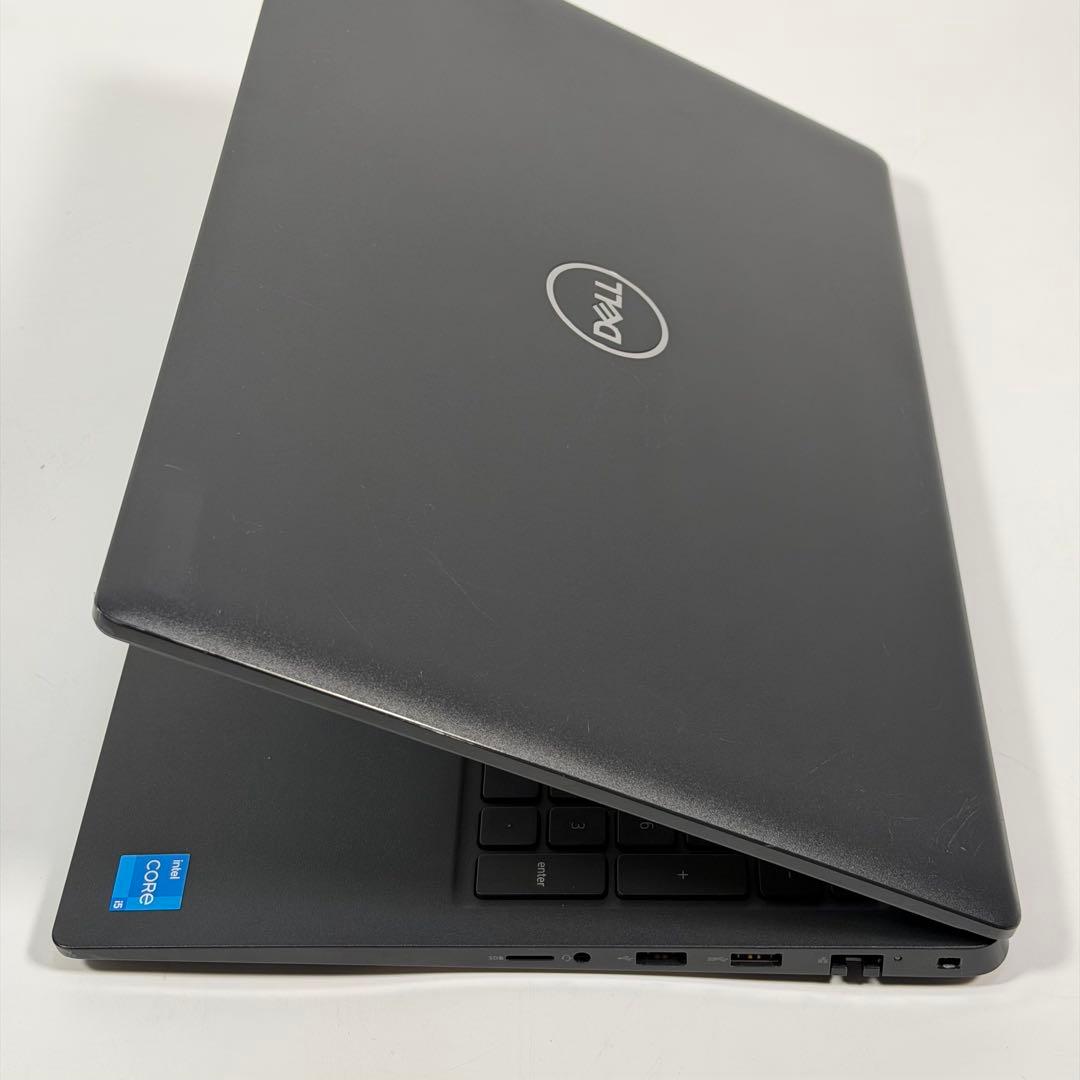 Windowsノート本体 60.Latitude3520 / i5-11/ 16GB/ 512GB