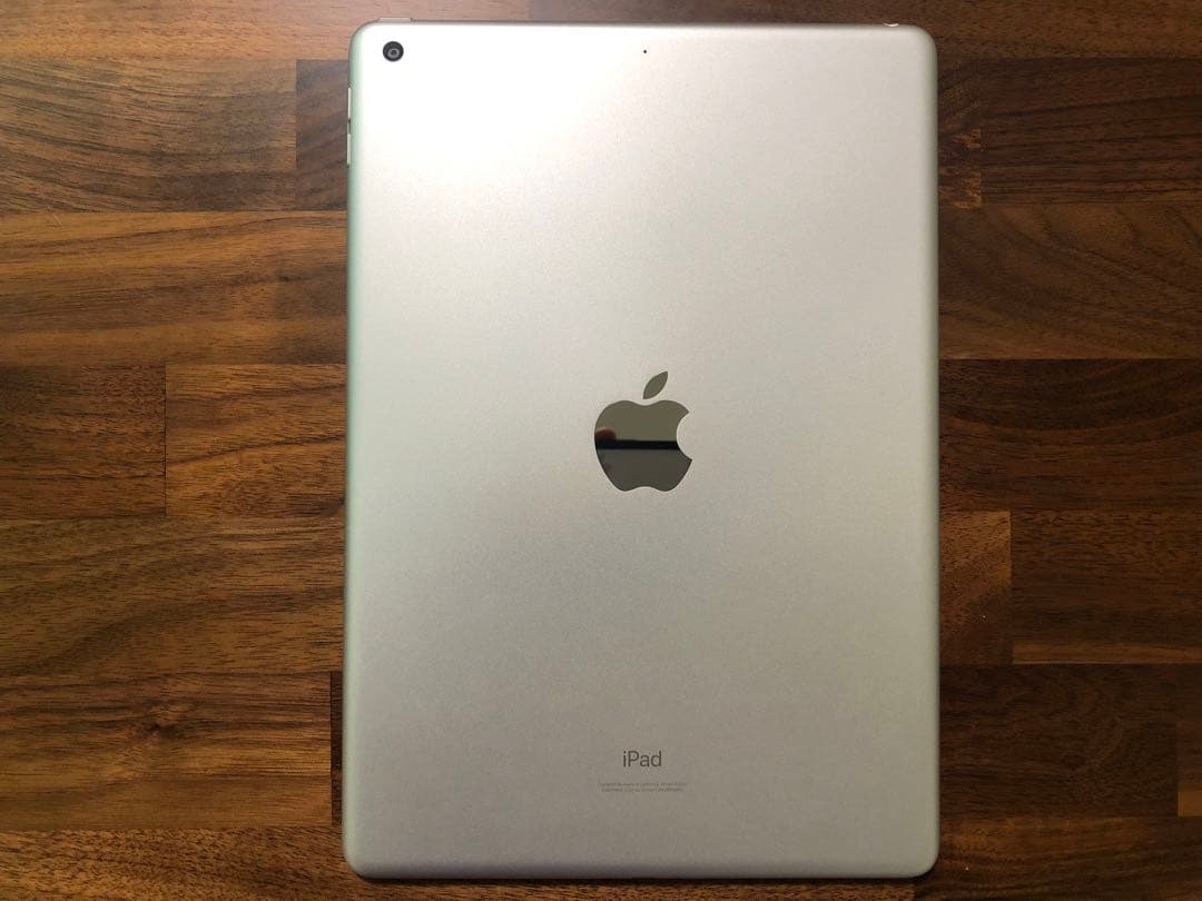 Apple iPad 第９世代　Wi-Fi 64GB シルバー　MK2L3J/A