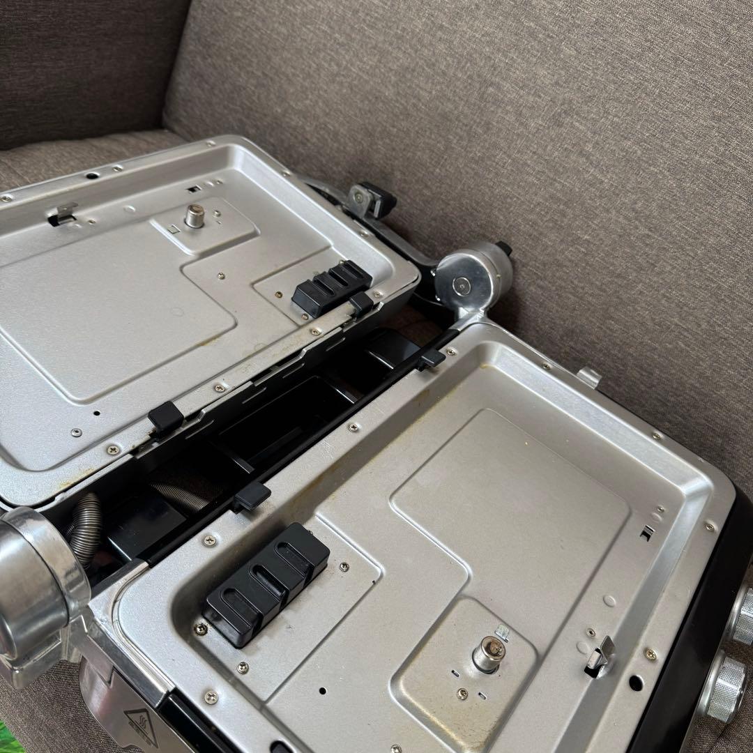 デロンギ マルチグリル&BBQ CGH1011DJ