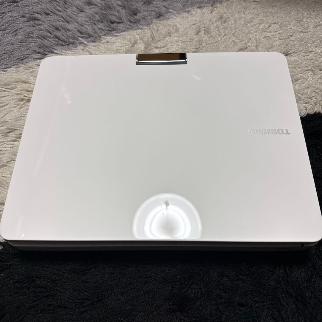 TOSHIBA ぽータブルDVDプレイヤー REGZA