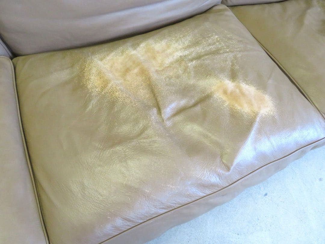 カッシーナ　本物　LC3 本革　レザー　コルビジェ　3人掛けソファ　高級