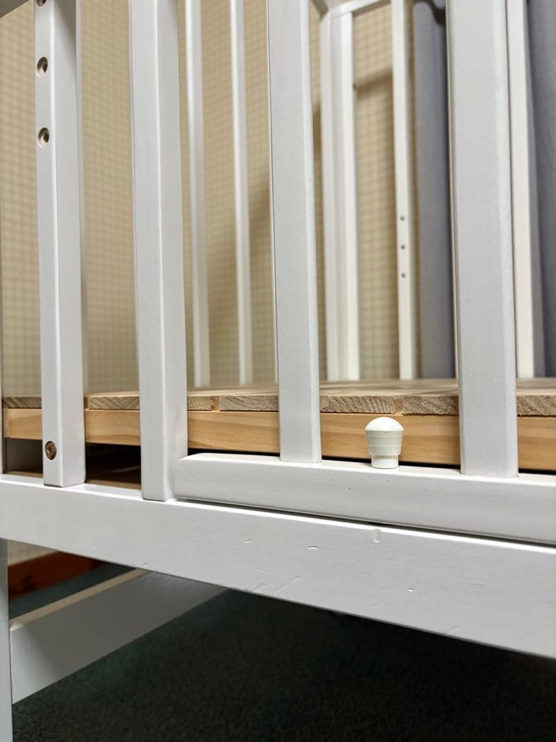 カトージ　ハイポジション ベビーベッド　すのこ、マットレス付