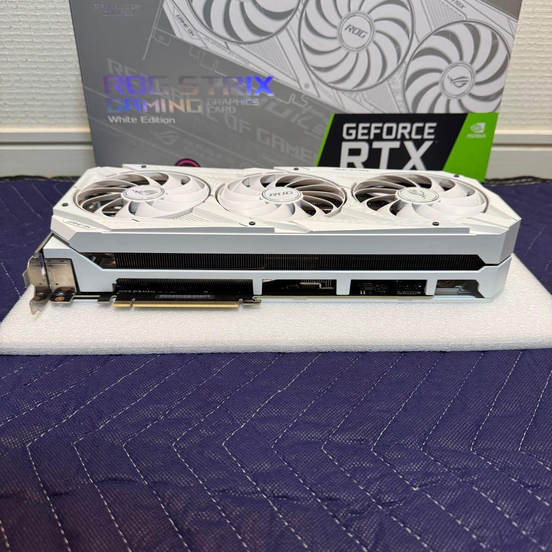 【美品】ROG STRIX RTX3080-O10G-WHITE-V2
