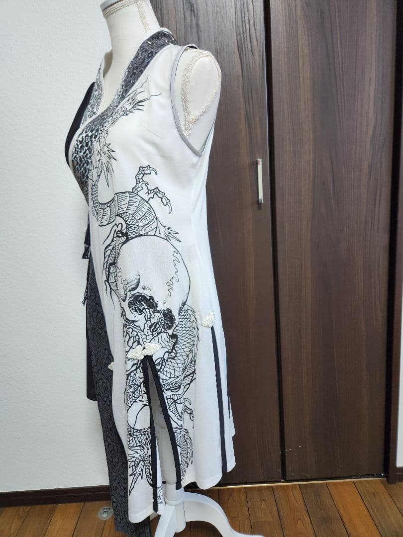 キューティーフラッシュ　白×黒　着物風チュニック