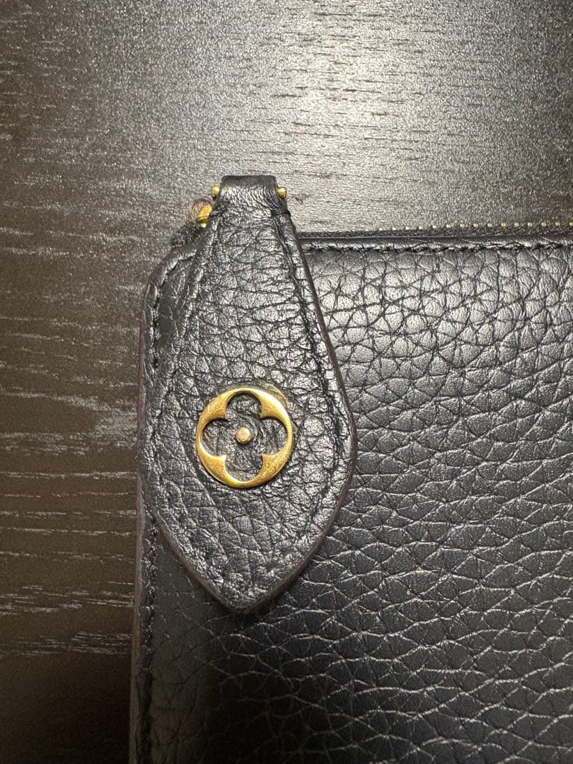 ポルトフォイユ　コメット　ルイヴィトン