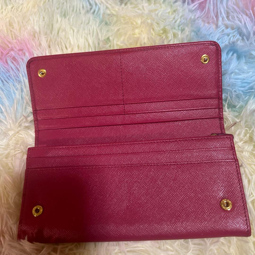PRADA ピンク 長財布 224