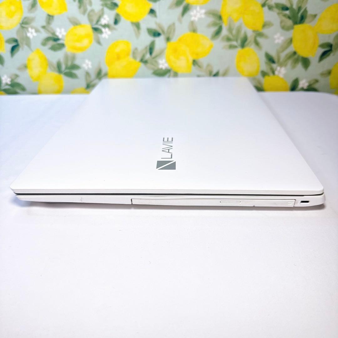 大容量1000GB！写真や動画たっぷり保存可能！Windows11！すぐ使える！