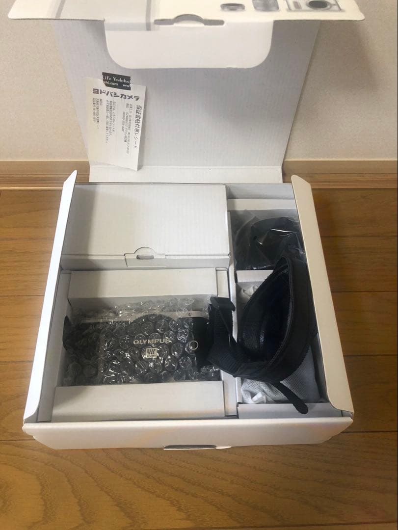 OLYMPUS E-PL8 箱付き レンズ2本セット　希少シャッター数272枚