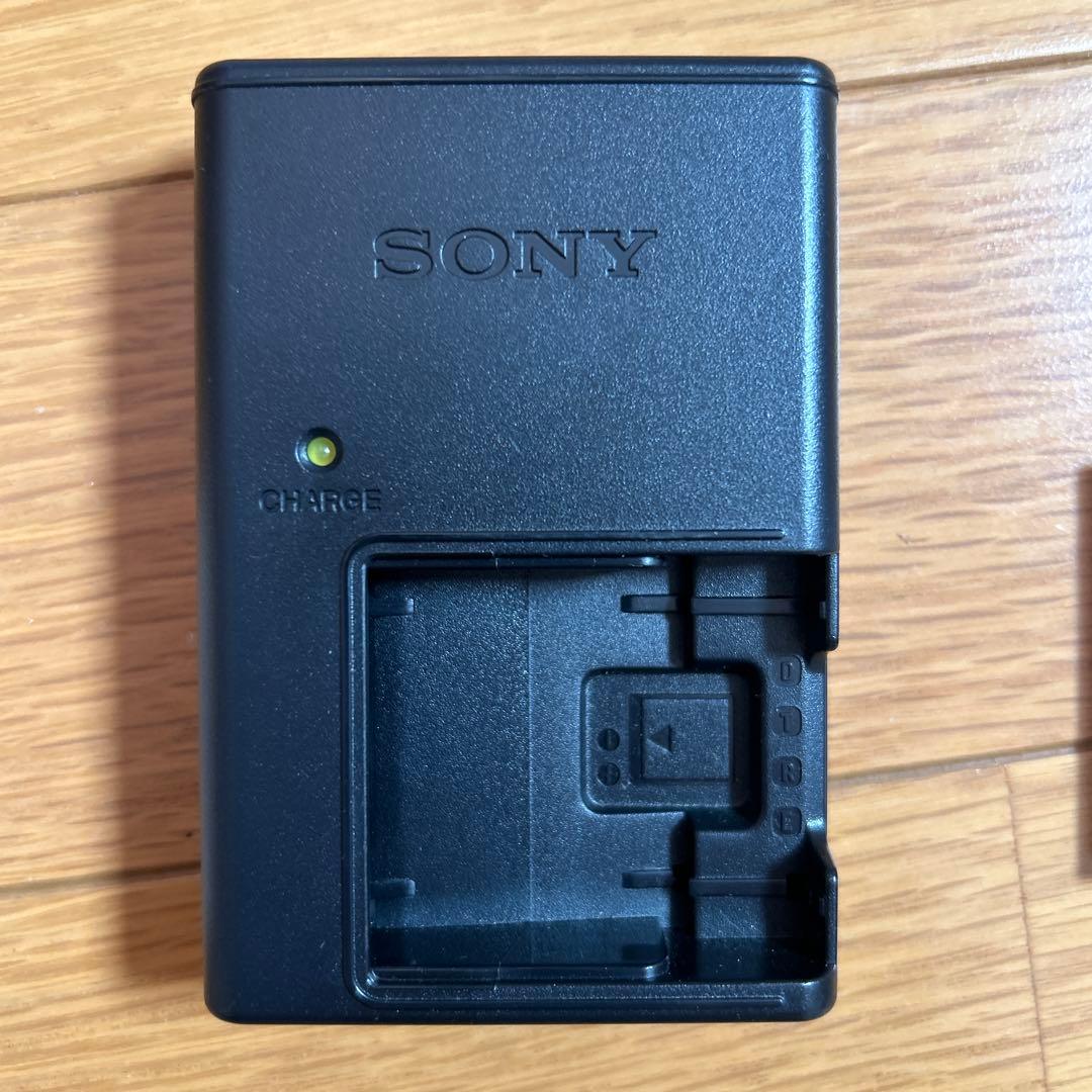 SONY Cyber-shot コンパクトデジタルカメラ　白