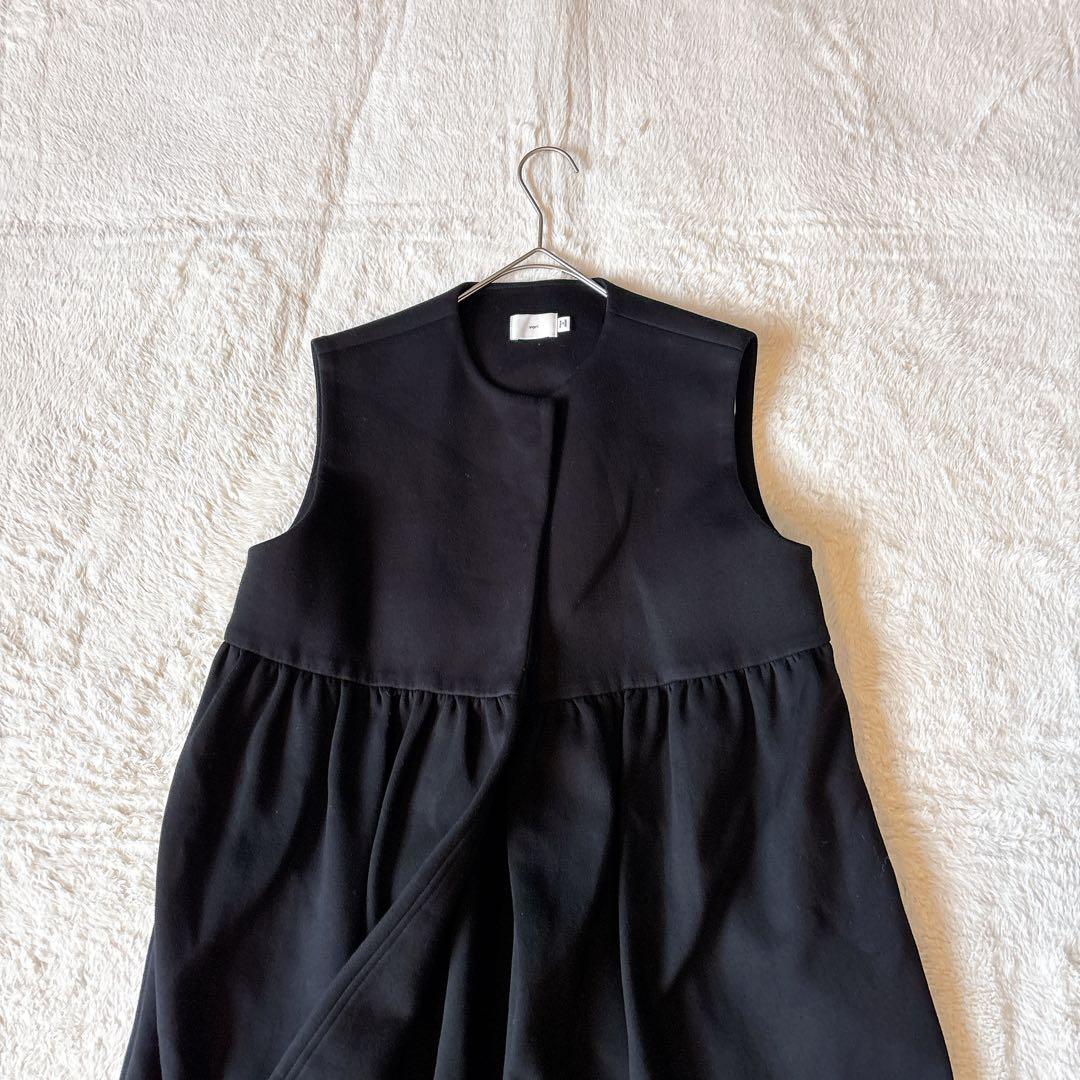 [美品]yori ヨリ ダブルクロス ジレ ベスト 完売品 黒 F