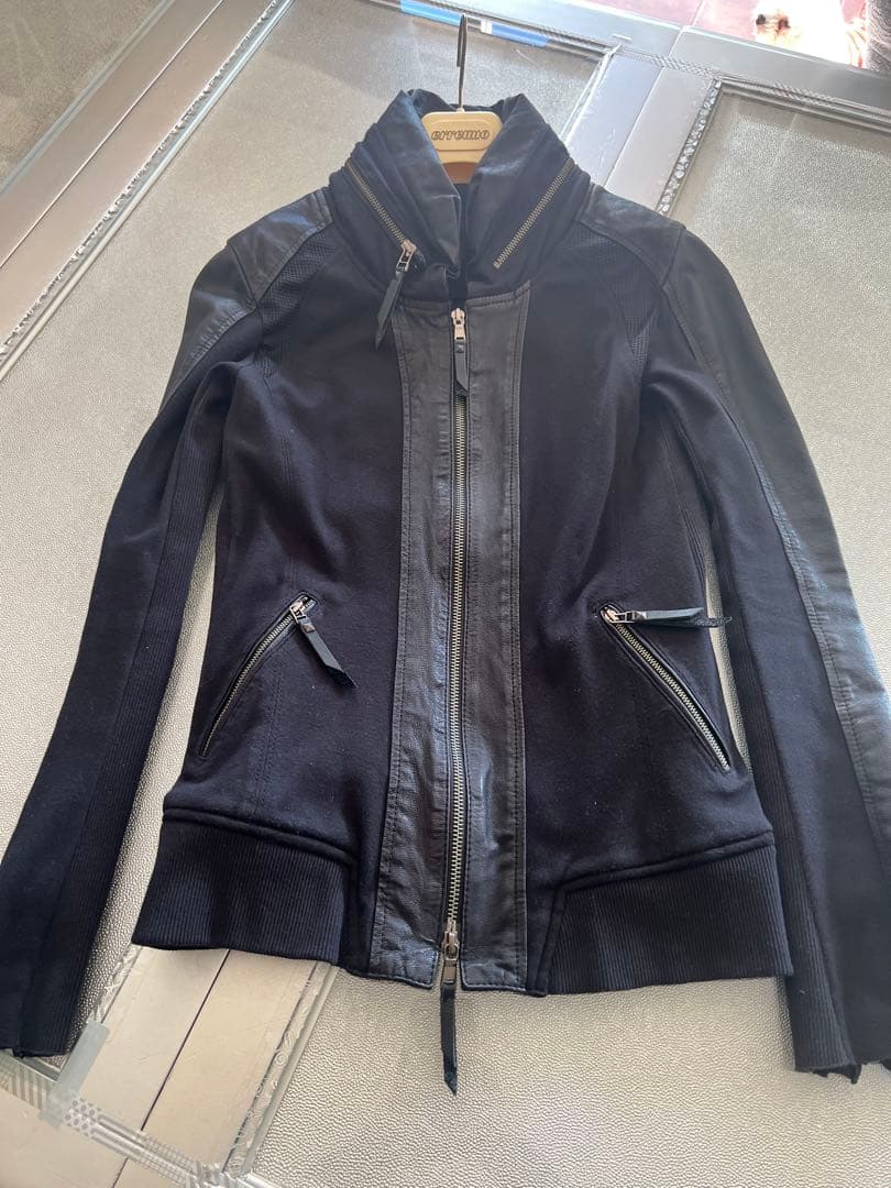 n❣️14th addict❣️レザーとストレッチ素材のハイネックジャケット