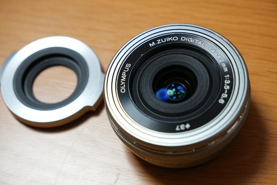 OLYMPUS E-M10 Mark III ダブルズームキット＋周辺アイテム