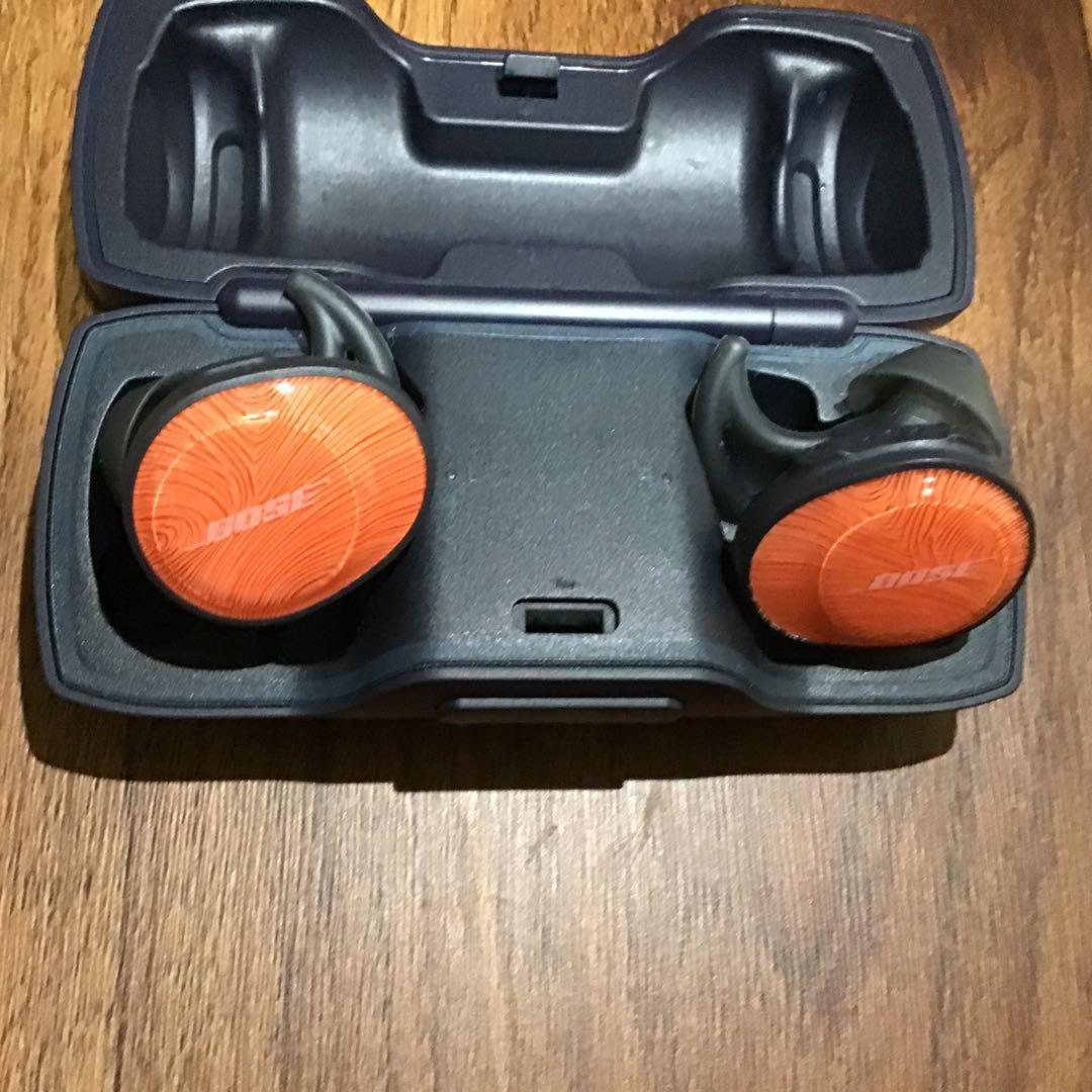 Bose ワイヤレスイヤホン オレンジ