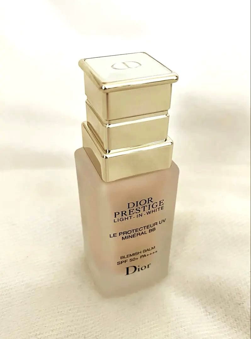 新品♪ Dior プレステージ ホワイト ルプロテクター UVミネラルBB 00