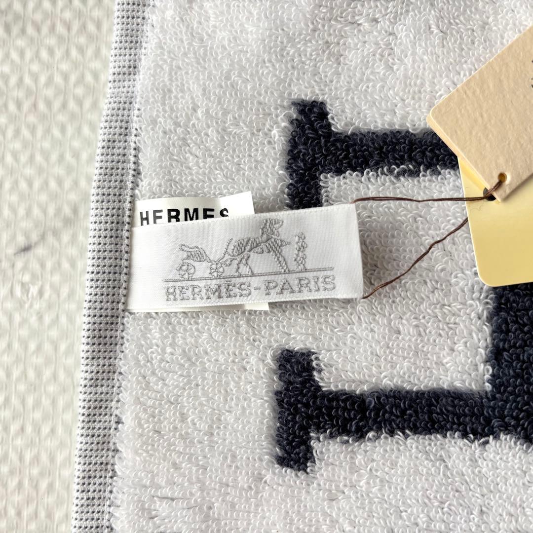 未使用タグ付き✨HERMES エルメス アヴァロン ハンカチ ネイビー×ホワイト