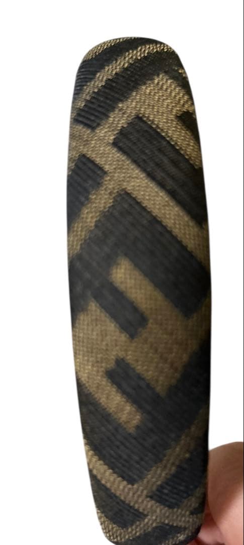 FENDI フェンディ　カチューシャ　ヘアバンド　正規品　ズッカ柄　FFロゴ