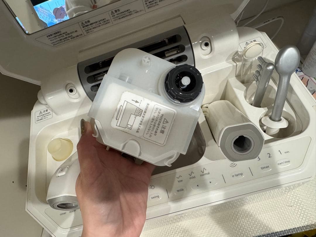 サキナ　ルルシェ　saqina 美顔器 本体