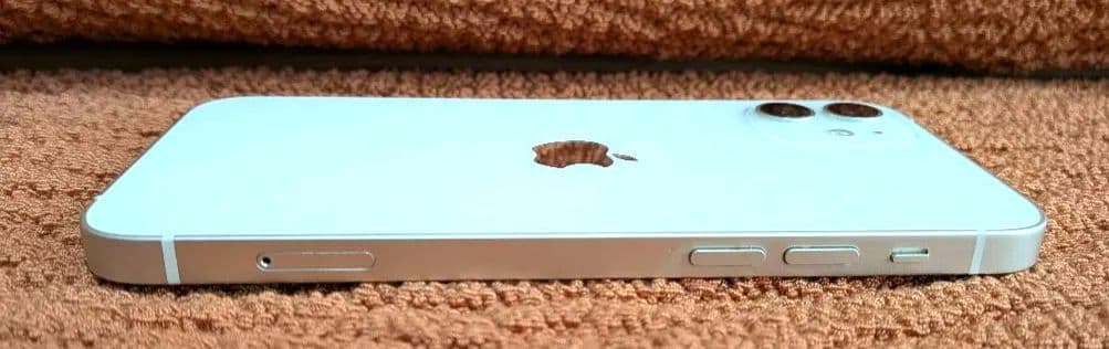 FAJR【美品】iPhone 12 ホワイト 本体64GB 箱ケーブル付