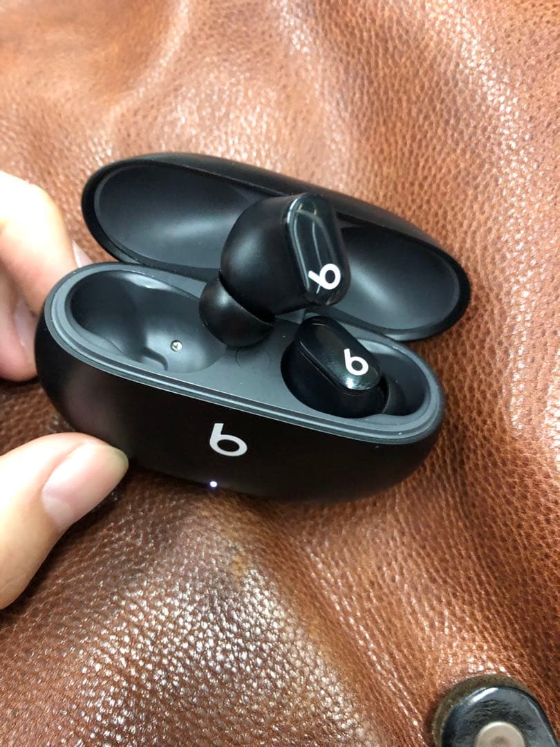 Beats by Dr Dre Beats Studio Buds ブラック