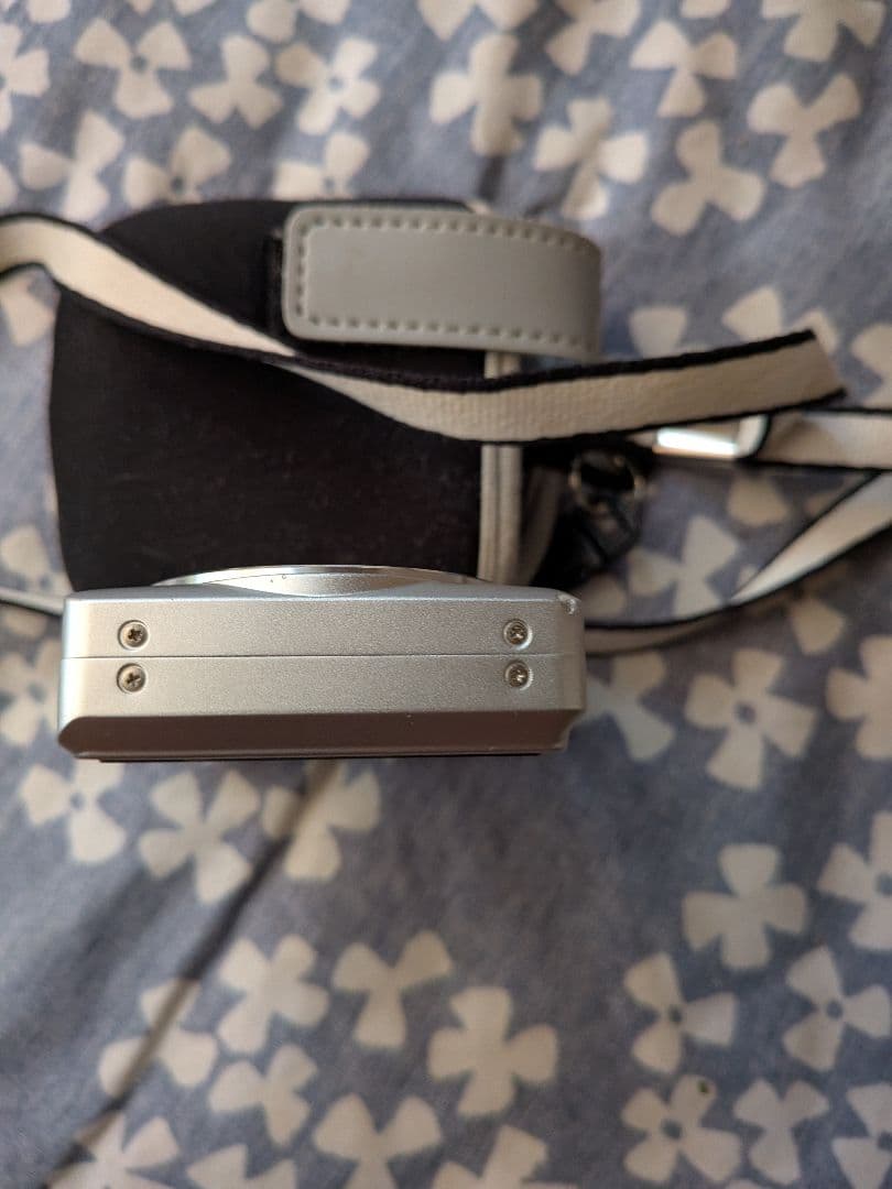 デジタルカメラ CASIO EXILIM EX-Z600