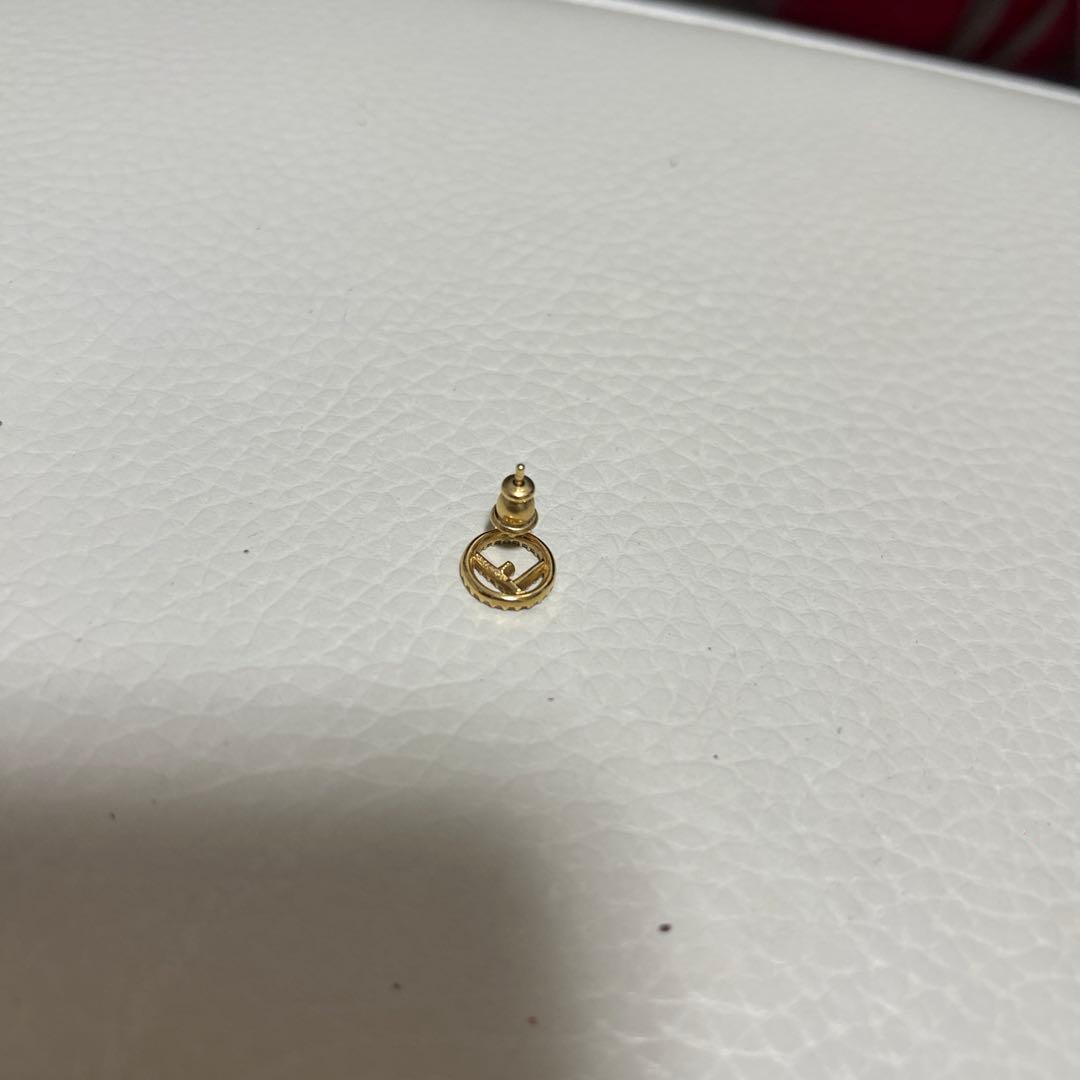 FENDIピアス(片耳)