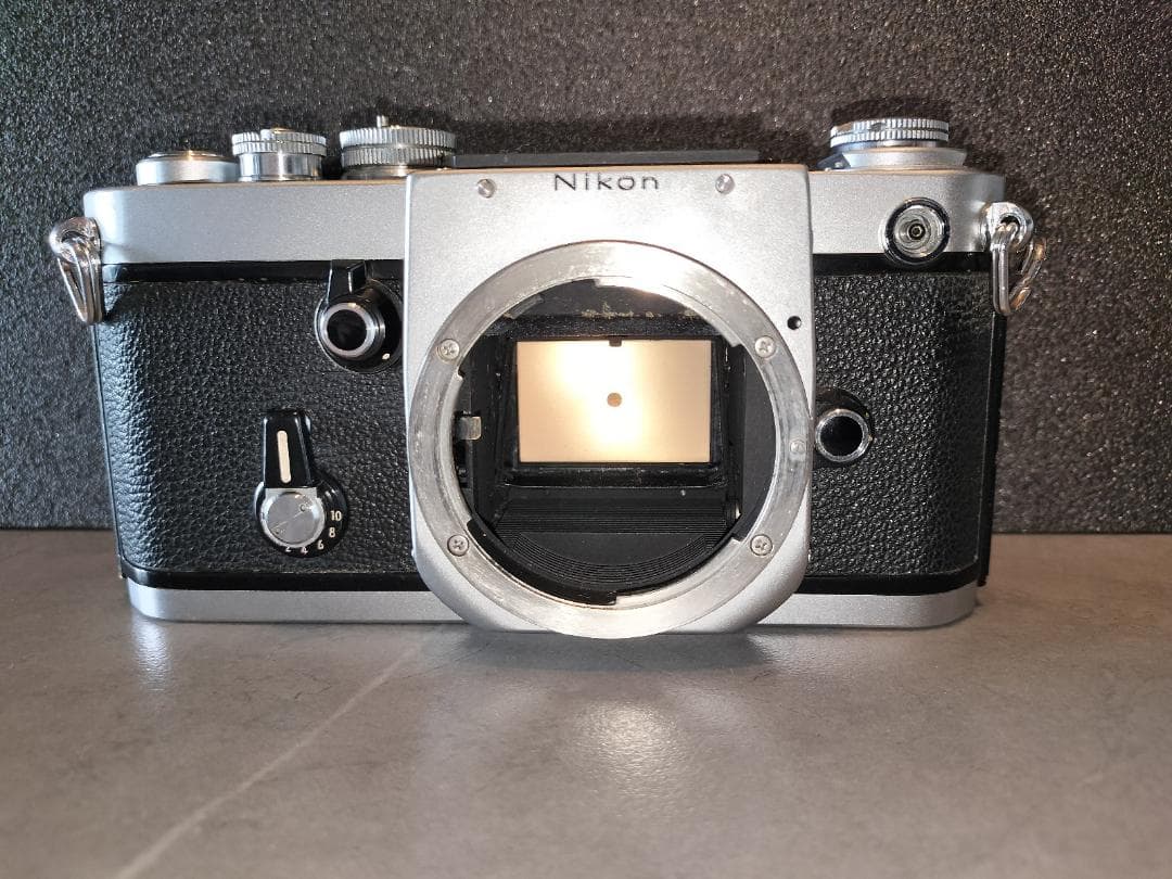 Nikon F2 一眼レフカメラ