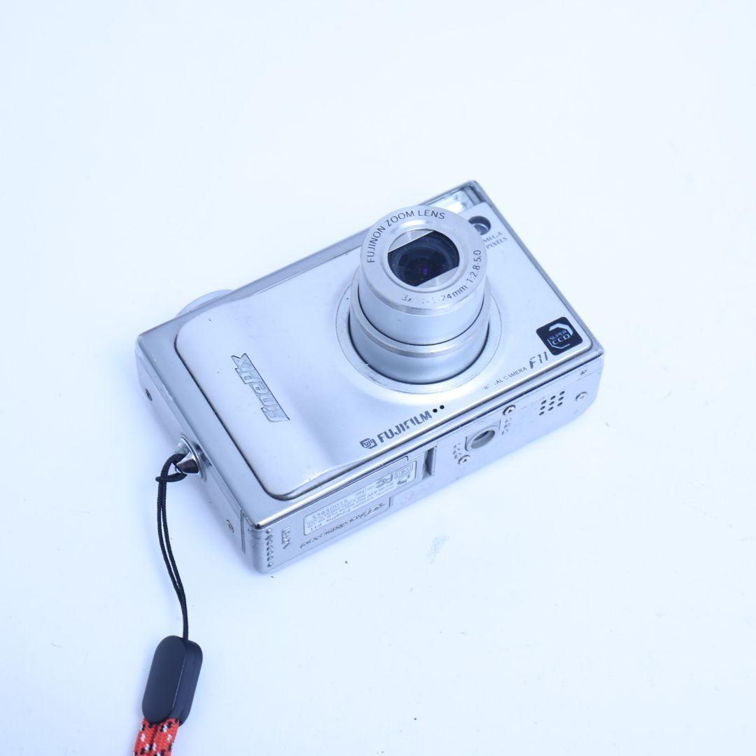 スマホ転送可 FUJIFILM F11 デジタルカメラ メモリーカード他 付