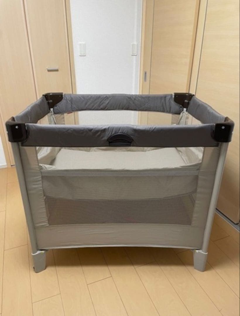 アップリカ ココネルエアー ベビーベッド