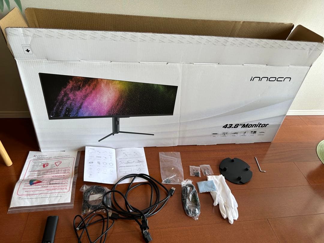 INNOCN 43.8インチ モニター　3840*1080 ウルトラワイド