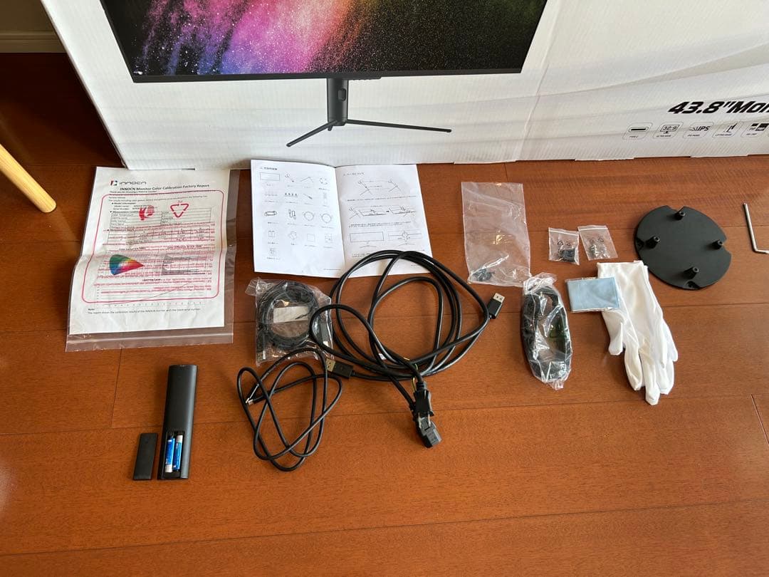 INNOCN 43.8インチ モニター　3840*1080 ウルトラワイド