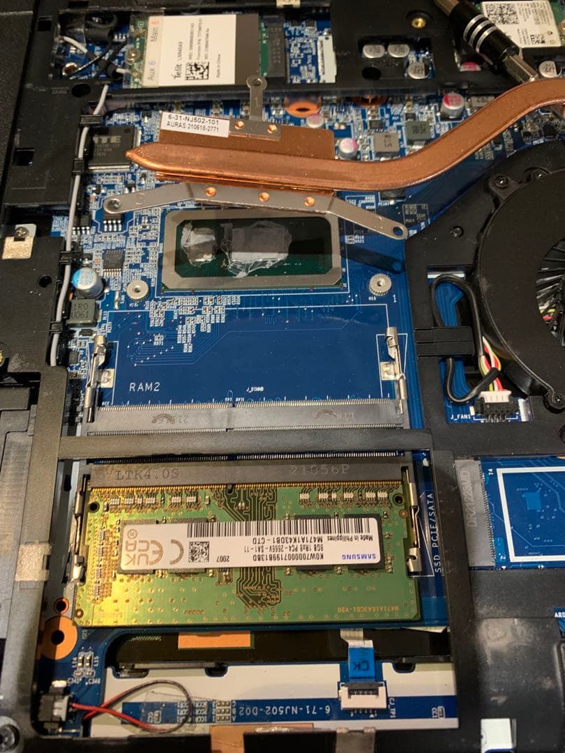 省電力ノート！Celelon 4205U /メモリ:8GB/SSD:256GB！