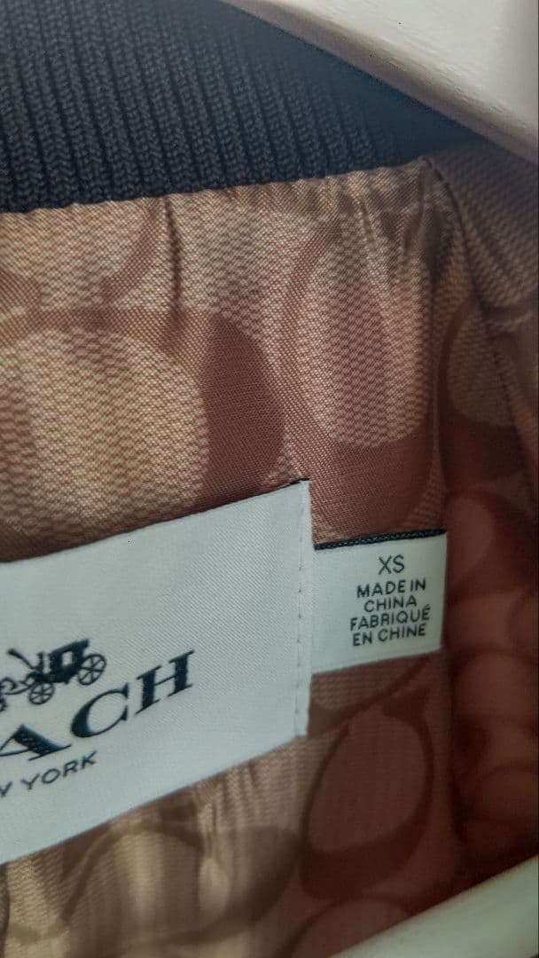 最終★美品★コーチCOACHシグネチャー　スカジャン刺繍ロゴジャケットピンク