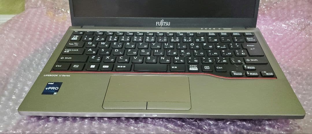 富士通 LIFEBOOK U7312/K　13.3型W