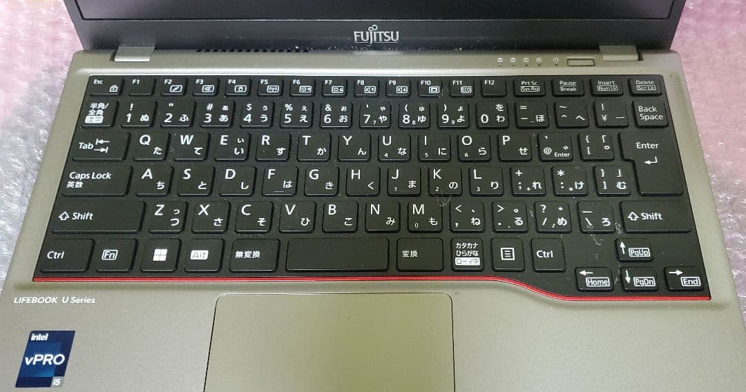 富士通 LIFEBOOK U7312/K　13.3型W