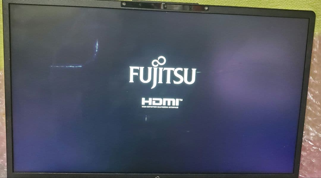 富士通 LIFEBOOK U7312/K　13.3型W