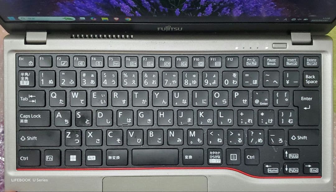 富士通 LIFEBOOK U7312/K　13.3型W