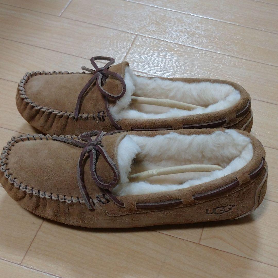 靴 UGG DAKOTA