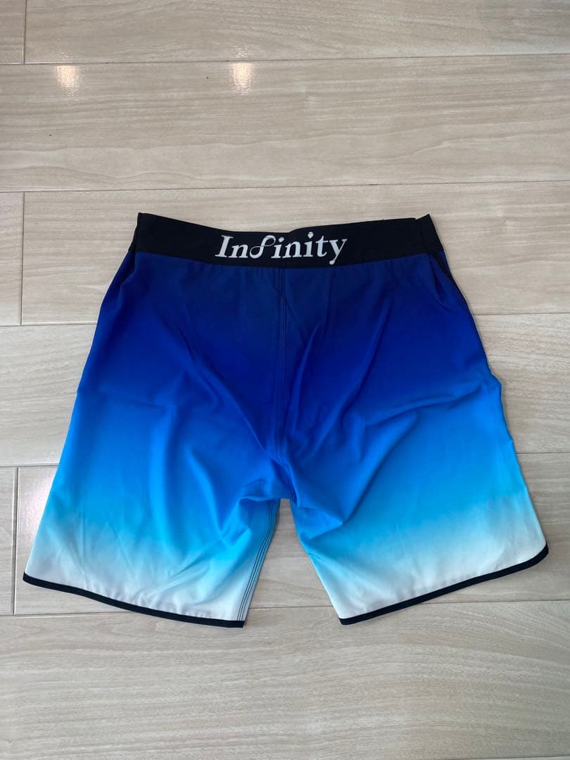 インフィニティ　サーフパンツ　32　K BLUE
