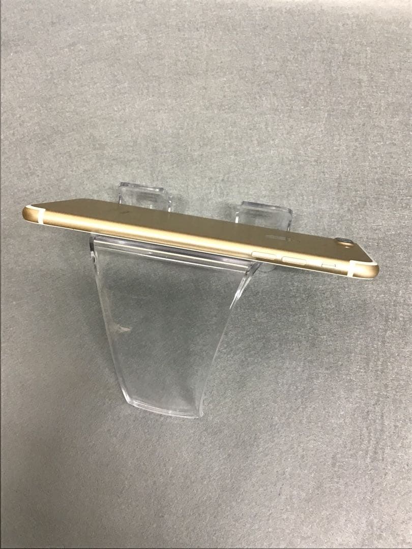 美品 国内版 SIMフリー　iPhone7plus 256GB ゴールド色