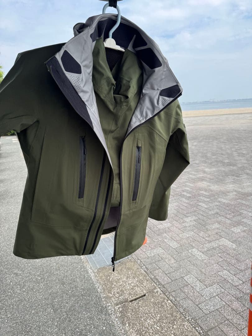 デサント　スキーウェア　カタログ外商品　超美品　有名スキーヤー着用モデル