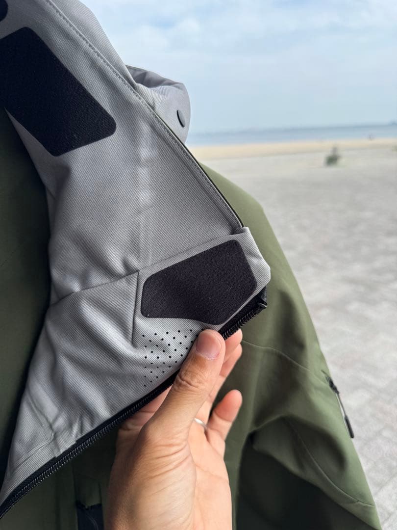 デサント　スキーウェア　カタログ外商品　超美品　有名スキーヤー着用モデル