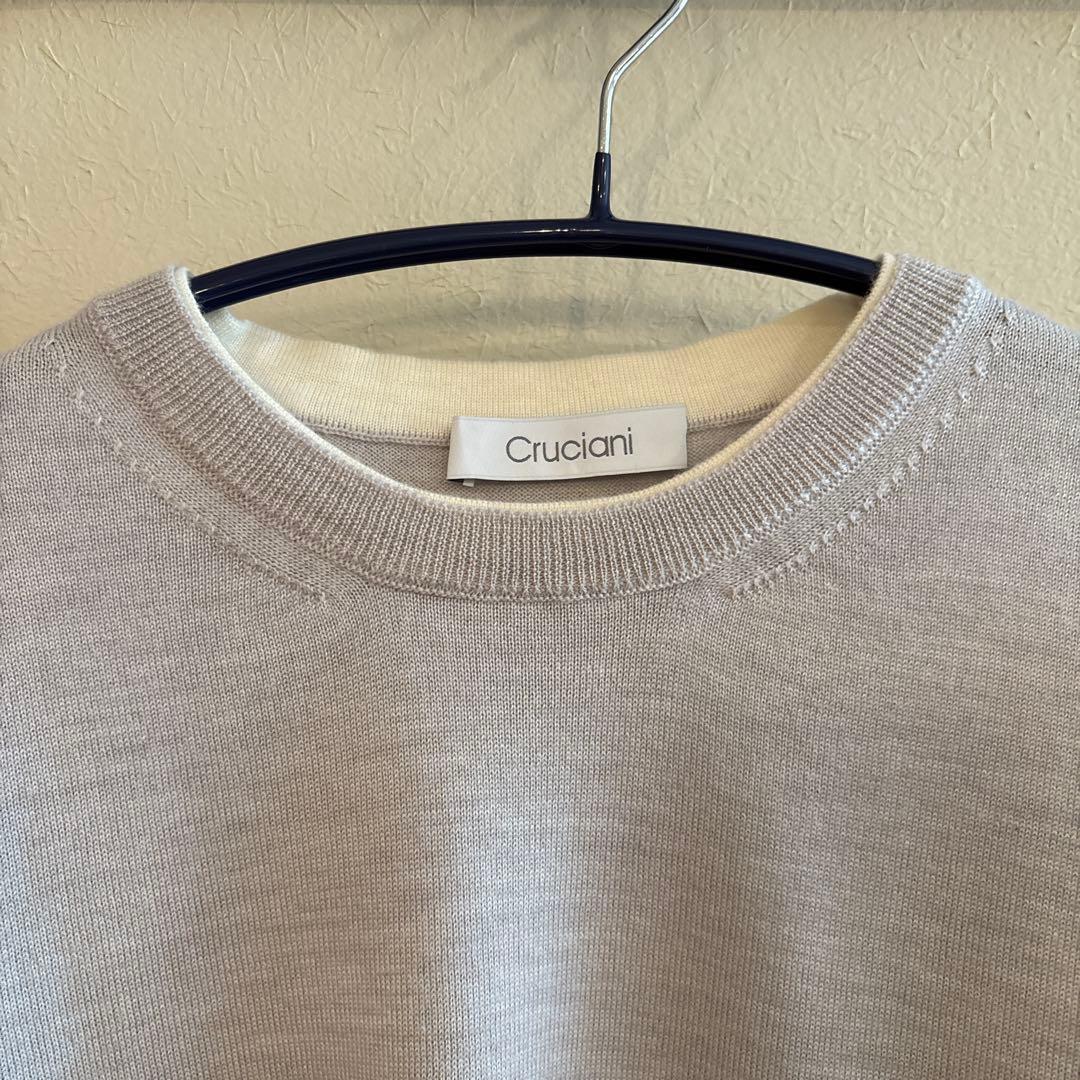 Cruciani 美品　クルーネック セーター　ニット　48
