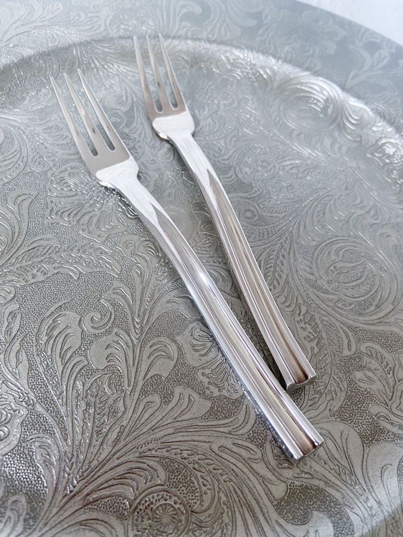エルメス　Hデザイン　デザート、オードブル　フォーク　2本　シルバープレート